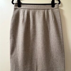 Stewart Parvin Gray/Taupe Houndstooth Pencil Skirt